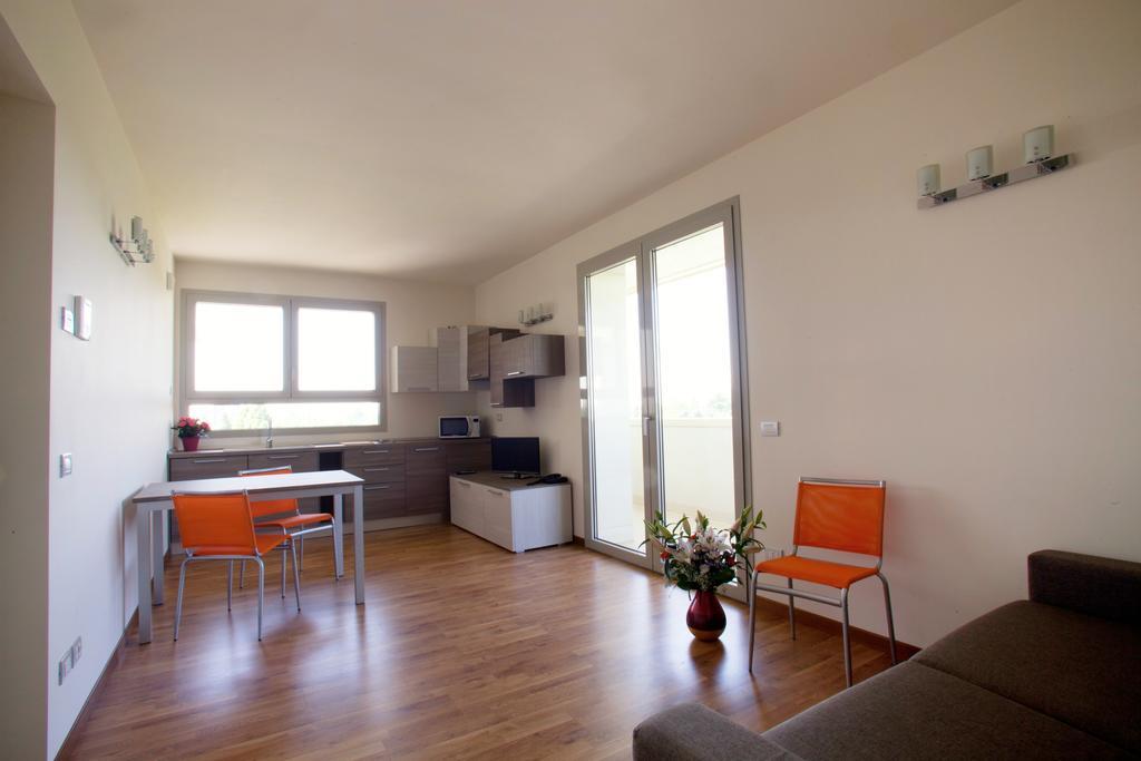 Residence Le Querce 세르누스코 술 나비글리오 객실 사진