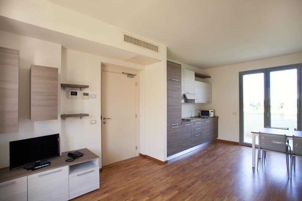 Residence Le Querce 세르누스코 술 나비글리오 객실 사진