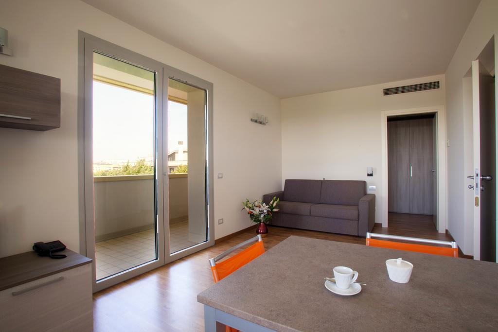 Residence Le Querce 세르누스코 술 나비글리오 객실 사진