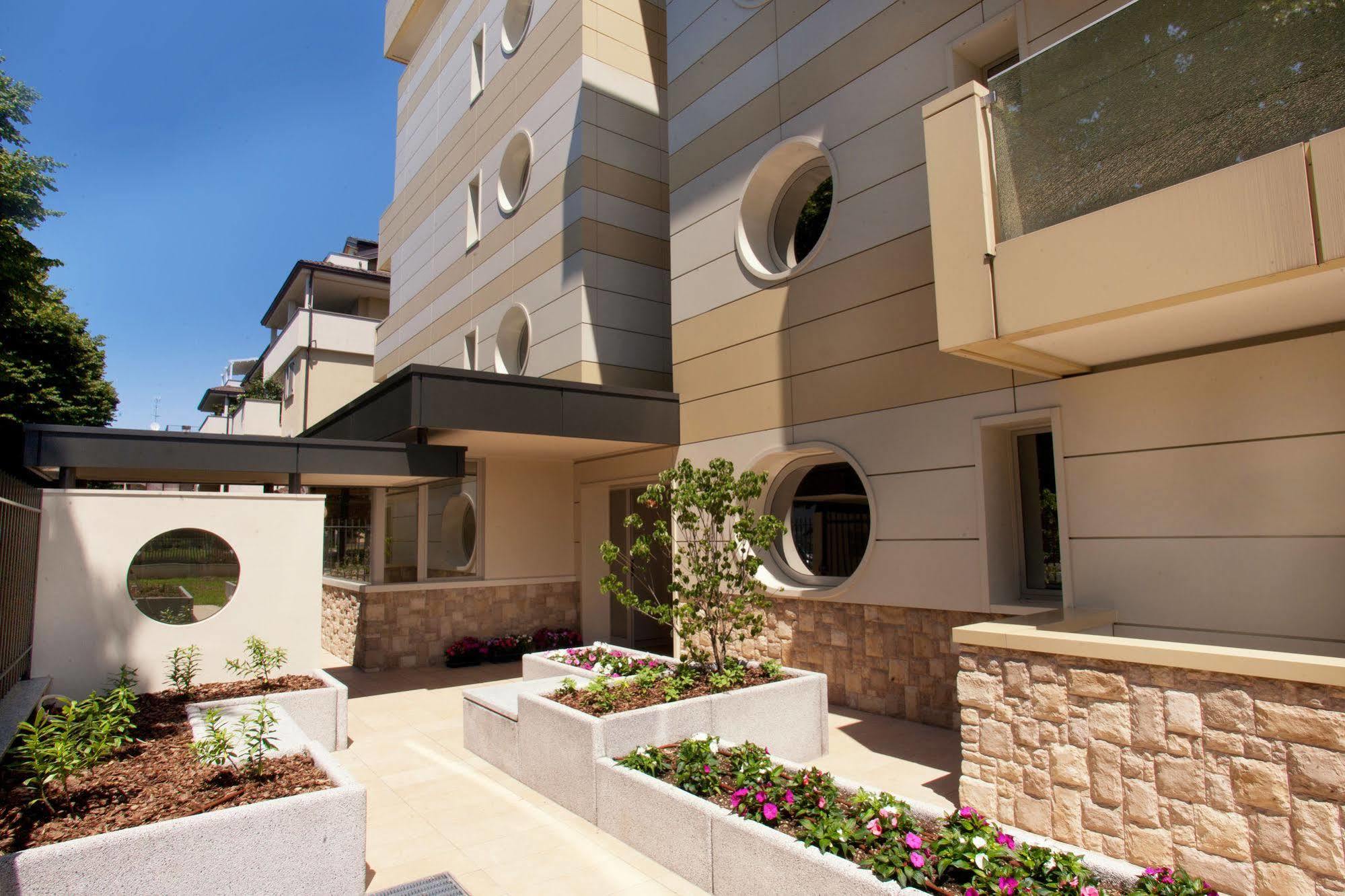 Residence Le Querce 세르누스코 술 나비글리오 외부 사진