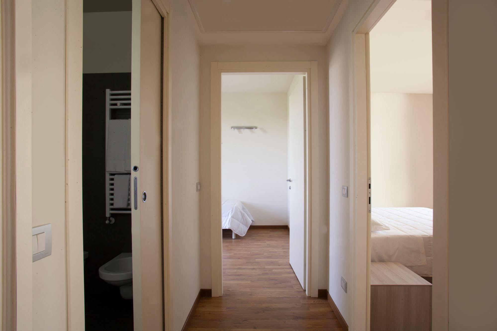 Residence Le Querce 세르누스코 술 나비글리오 외부 사진